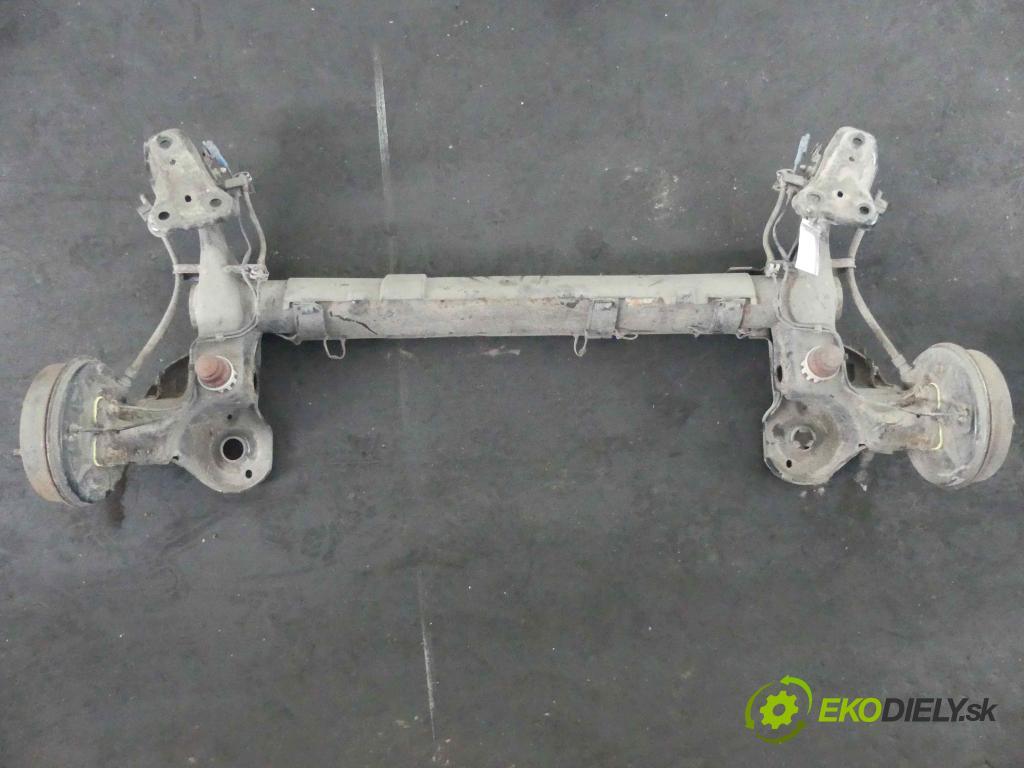 Peugeot 301 1.6 16v 116 hp manual 85 kW 1587 cm3 4- zadní výztuha 