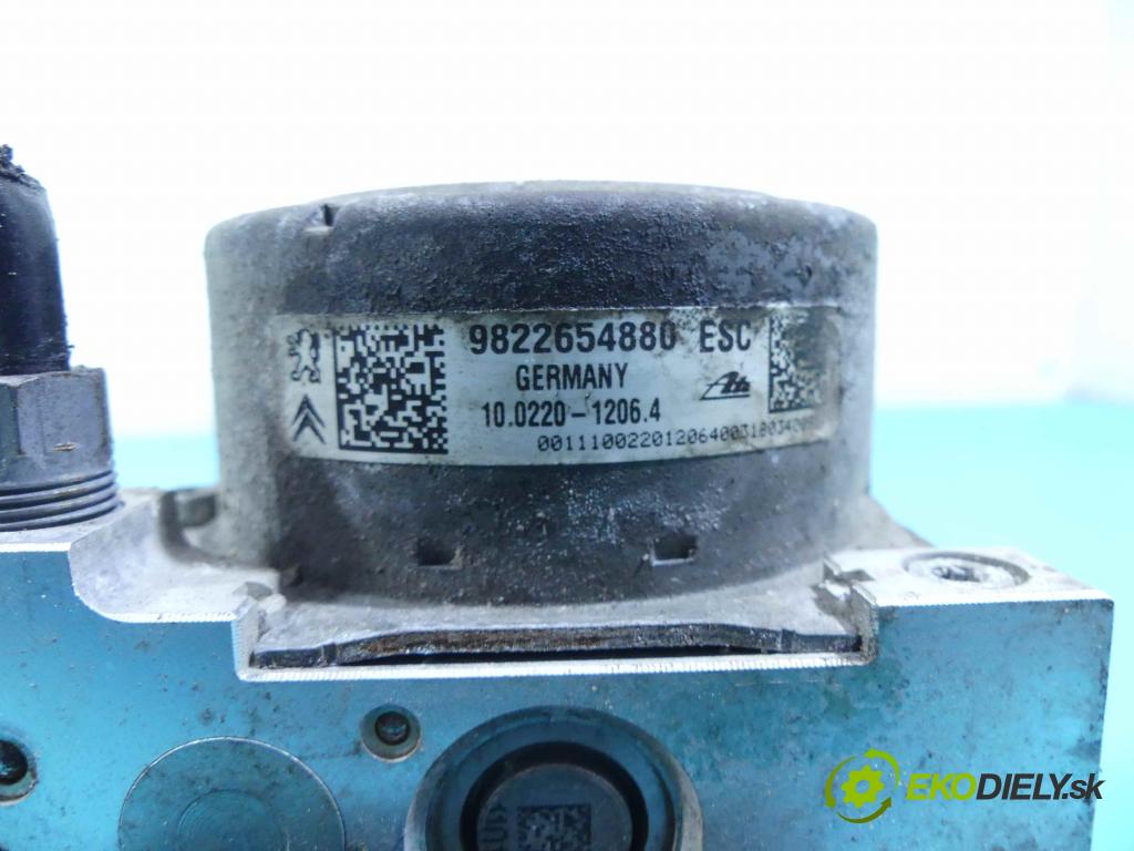 Peugeot 301 1.6 16v 116 HP manual 85 kW 1587 cm3 4- čerpadlo abs 9822654880 (Pumpy ABS)