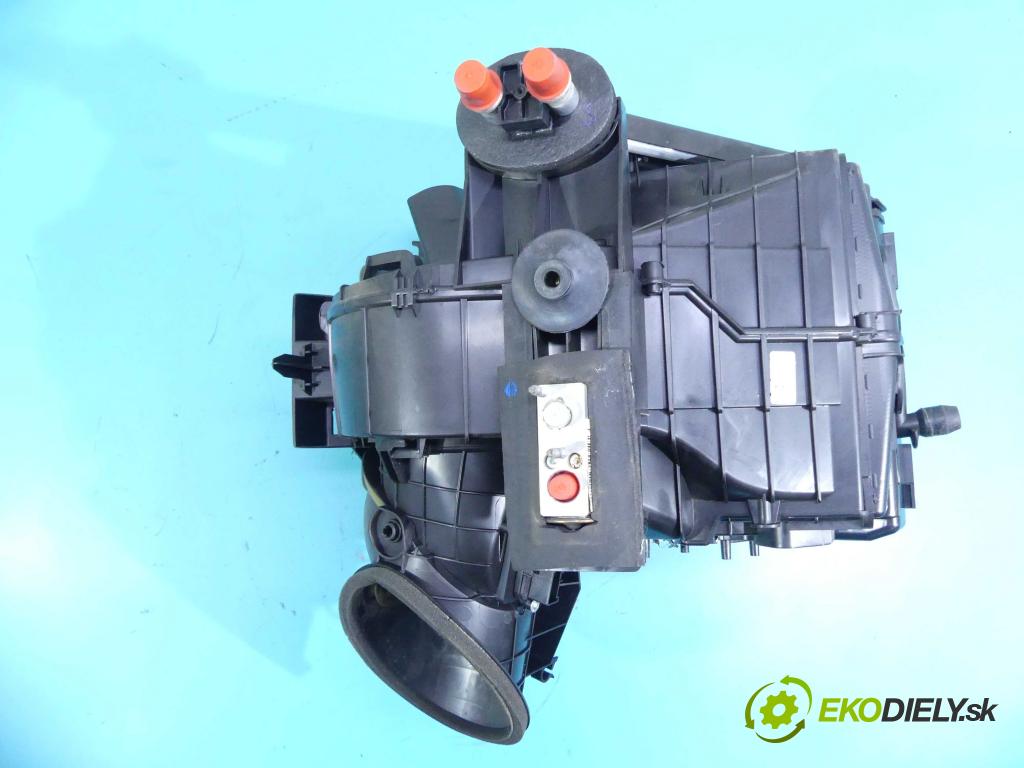 Peugeot 301 1.6 16v 116 HP manual 85 kW 1587 cm3 4- radiator 5P4320100 (Radiátory kúrenia)