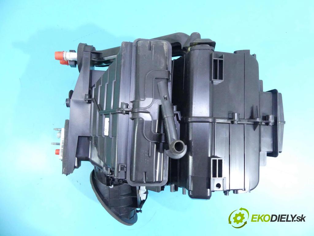 Peugeot 301 1.6 16v 116 HP manual 85 kW 1587 cm3 4- radiator 5P4320100 (Radiátory kúrenia)