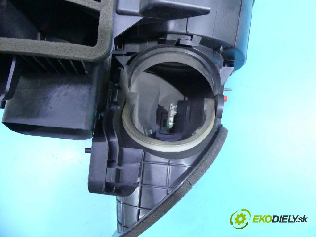 Peugeot 301 1.6 16v 116 HP manual 85 kW 1587 cm3 4- radiator 5P4320100 (Radiátory kúrenia)