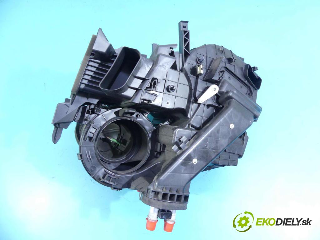 Peugeot 301 1.6 16v 116 HP manual 85 kW 1587 cm3 4- radiator 5P4320100 (Radiátory kúrenia)