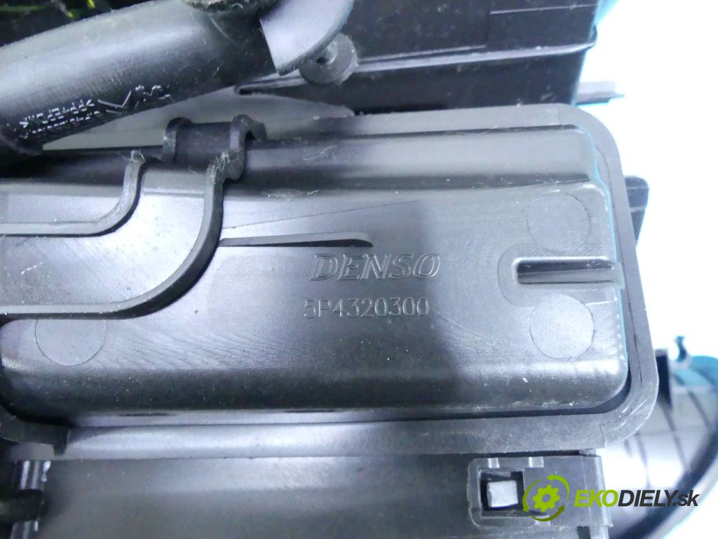 Peugeot 301 1.6 16v 116 HP manual 85 kW 1587 cm3 4- radiator 5P4320100 (Radiátory kúrenia)