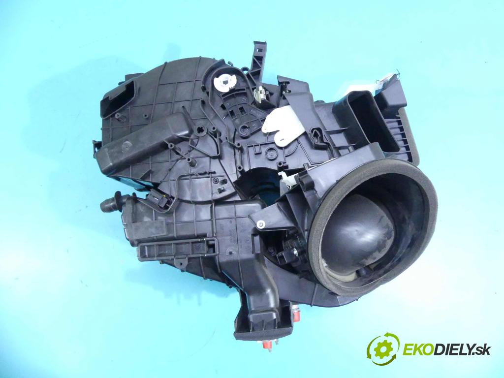 Peugeot 301 1.6 16v 116 HP manual 85 kW 1587 cm3 4- radiator 5P4320100 (Radiátory kúrenia)