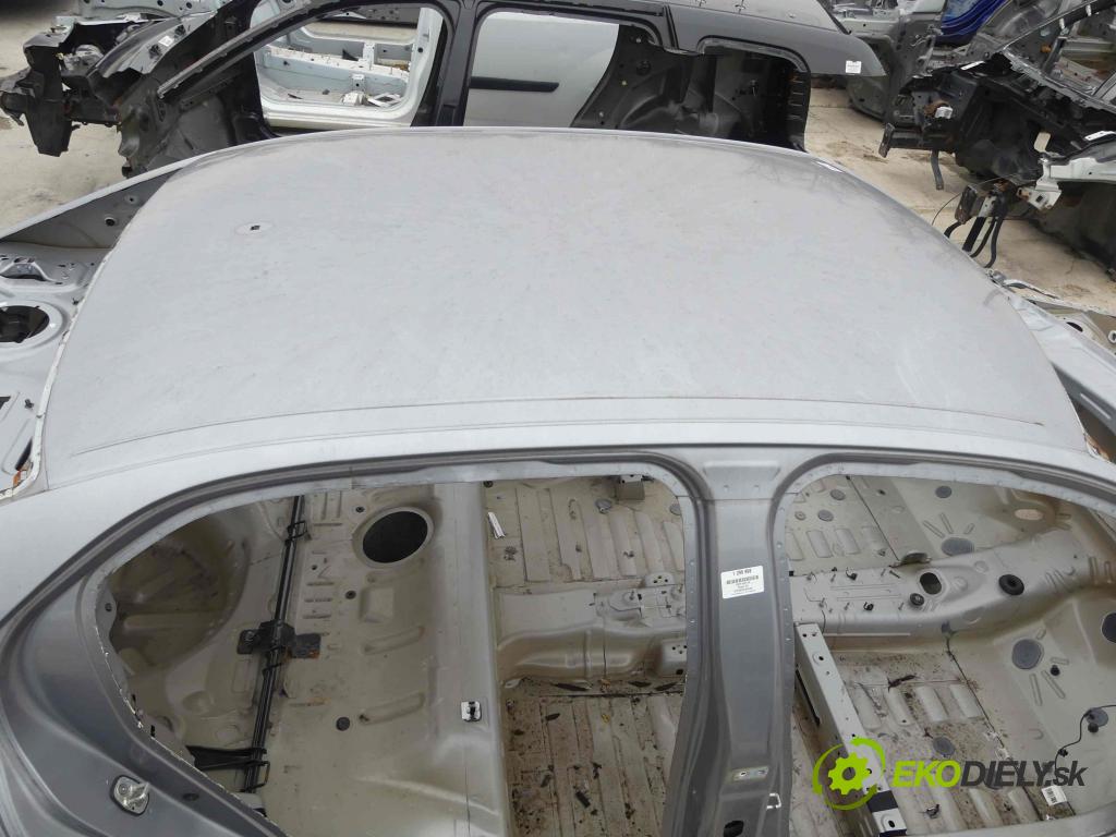 Peugeot 301 1.6 16v 116 hp manual 85 kW 1587 cm3 4- Strecha: