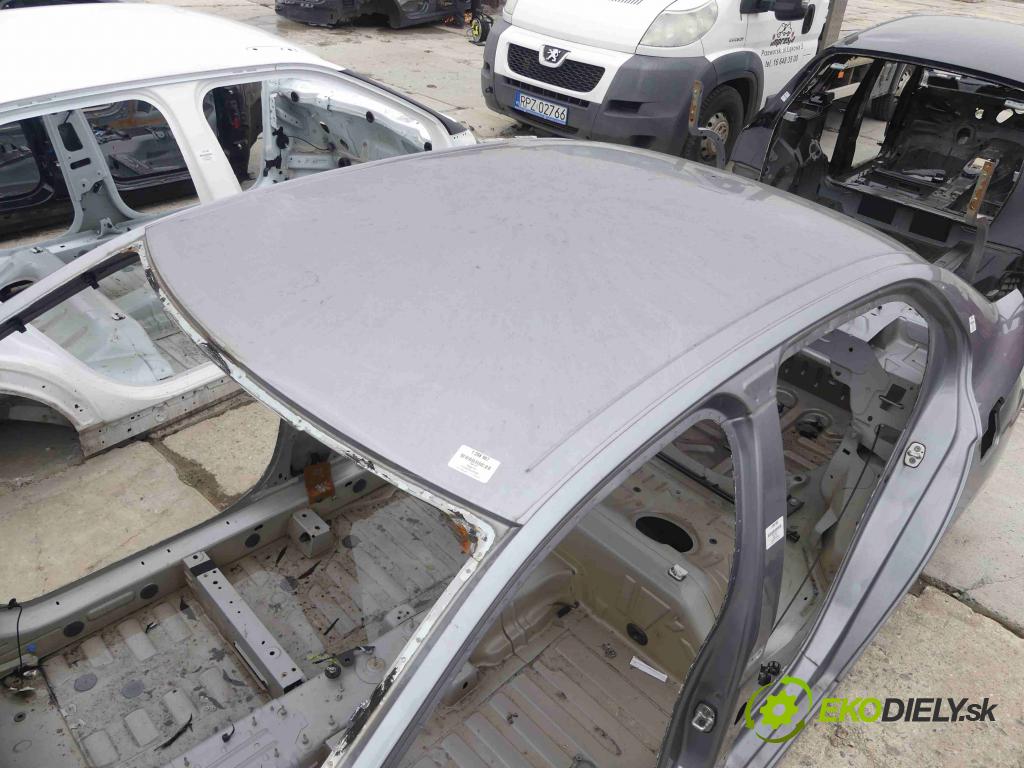 Peugeot 301 1.6 16v 116 hp manual 85 kW 1587 cm3 4- Strecha: 