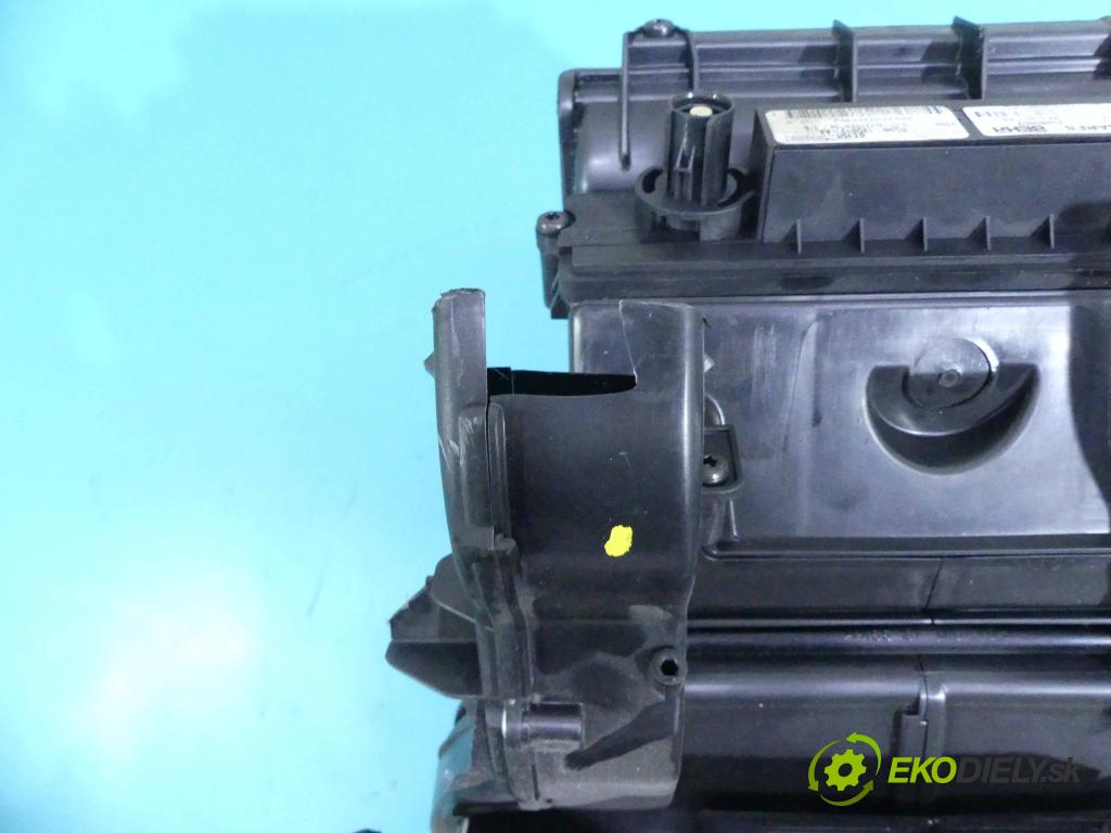 Volvo XC60 I 2008-2017 2.4d 181KM automatic 133 kW 2400 cm3 5- radiátor Z5890002 (Radiátory topení)