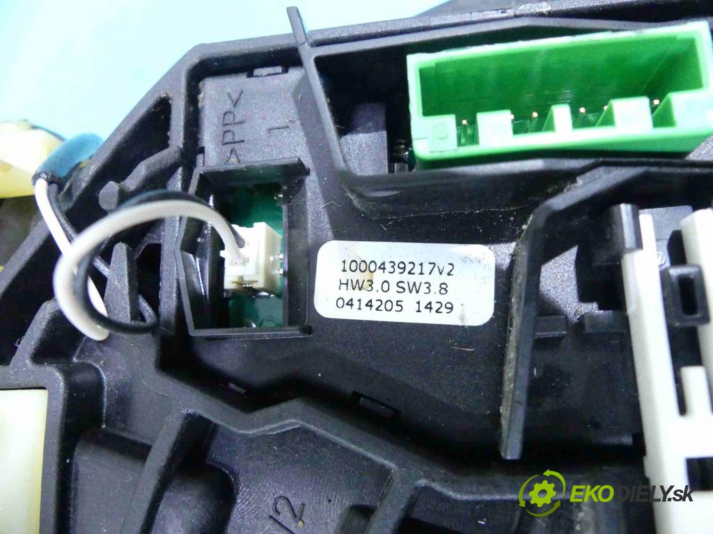 Volvo XC60 I 2008-2017 2.4d 181KM automatic 133 kW 2400 cm3 5- Páka: Změny: stupeň,rýchlosť 31367685 (Rýchlostné páky / kulisy)