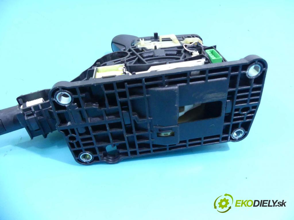 Volvo XC60 I 2008-2017 2.4d 181KM automatic 133 kW 2400 cm3 5- Páka: Změny: stupeň,rýchlosť 31367685 (Rýchlostné páky / kulisy)