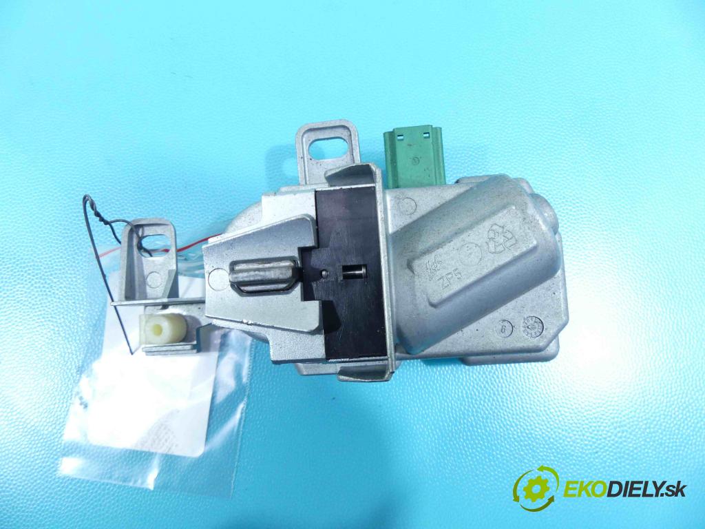 Volvo XC60 I 2008-2017 2.4d 181KM automatic 133 kW 2400 cm3 5- Blokáda: řízení: P31340734 (Ostatné)