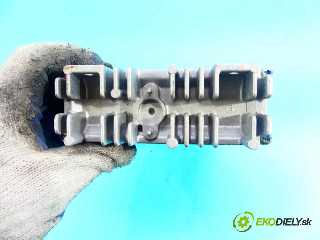 Audi 80 B3 1986-1991 2.0 113 HP manual 83 kW 1964 cm3 4- Jednotka riadiaca 0261200220