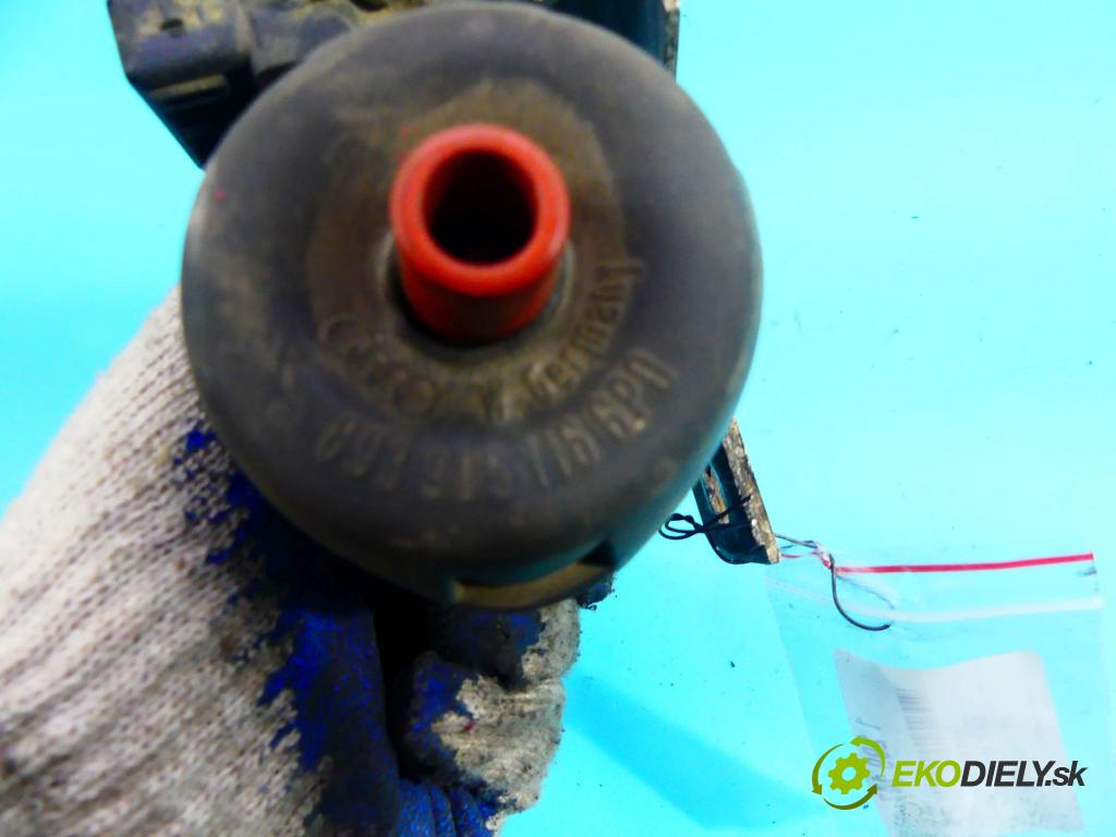 Audi 80 B3 1986-1991 2.0 113 HP manual 83 kW 1964 cm3 4- cievka zapaľovacia  (Zapaľovacie cievky, moduly)