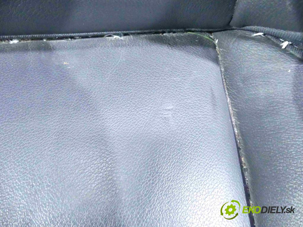 Volvo XC60 I 2008-2017 2.4d 181KM automatic 133 kW 2400 cm3 5- Sedačka pravý  (Sedačky, sedadlá)