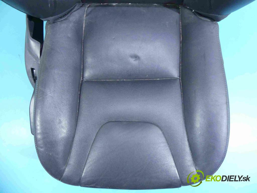 Volvo XC60 I 2008-2017 2.4d 181KM automatic 133 kW 2400 cm3 5- Sedačka pravý  (Sedačky, sedadlá)