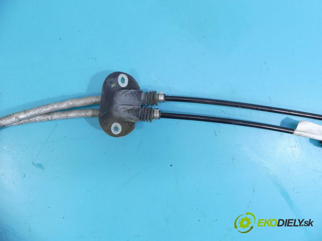 Volvo S40 II 2004-2012 2.5 T5 230 HP manual 169 kW 2521 cm3 4- Páka: Změny: stupeň,rýchlosť 30759419 (Rýchlostné páky / kulisy)