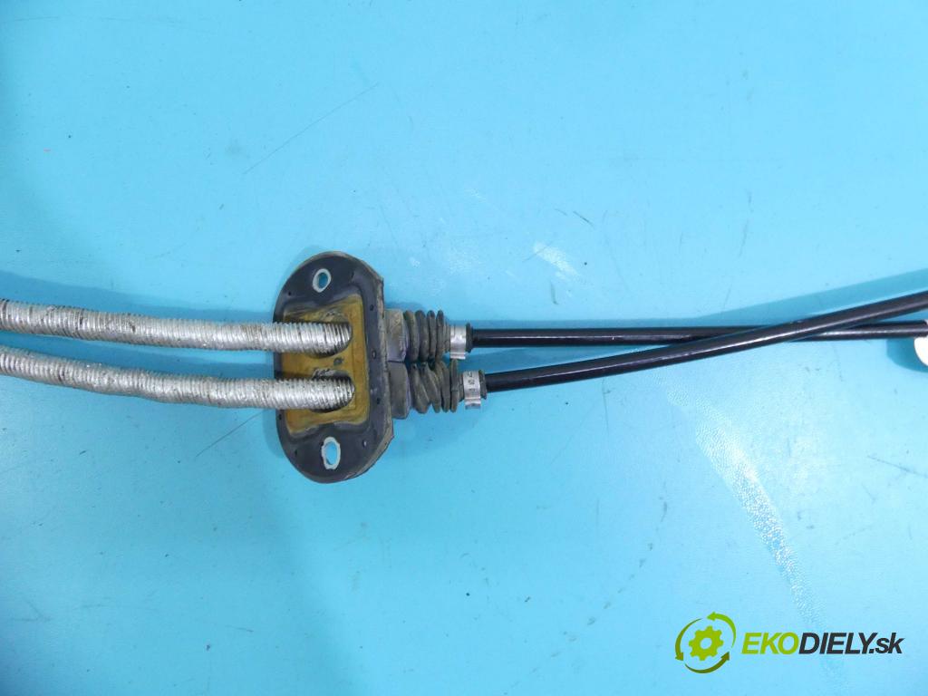 Volvo S40 II 2004-2012 2.5 T5 230 HP manual 169 kW 2521 cm3 4- Páka: Změny: stupeň,rýchlosť 30759419 (Rýchlostné páky / kulisy)