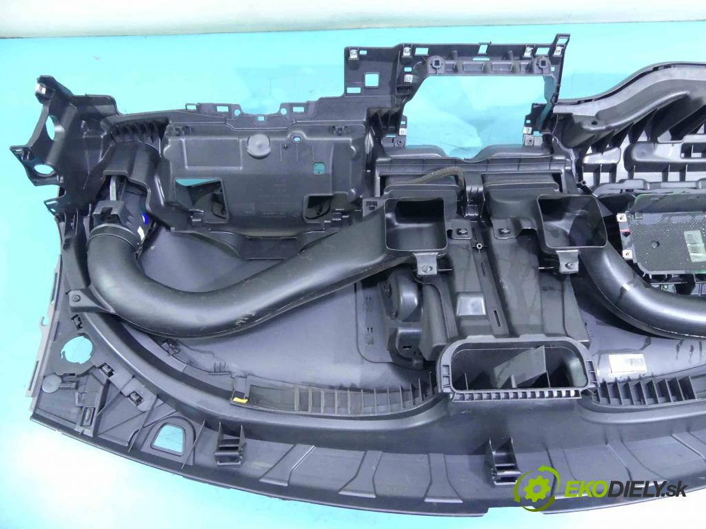 Renault Kangoo II 2008- 1.5 dci 86 HP manual 63 kW 1461 cm3 5- kokpit,pristrojová doska rozdeľovacia 8200964578