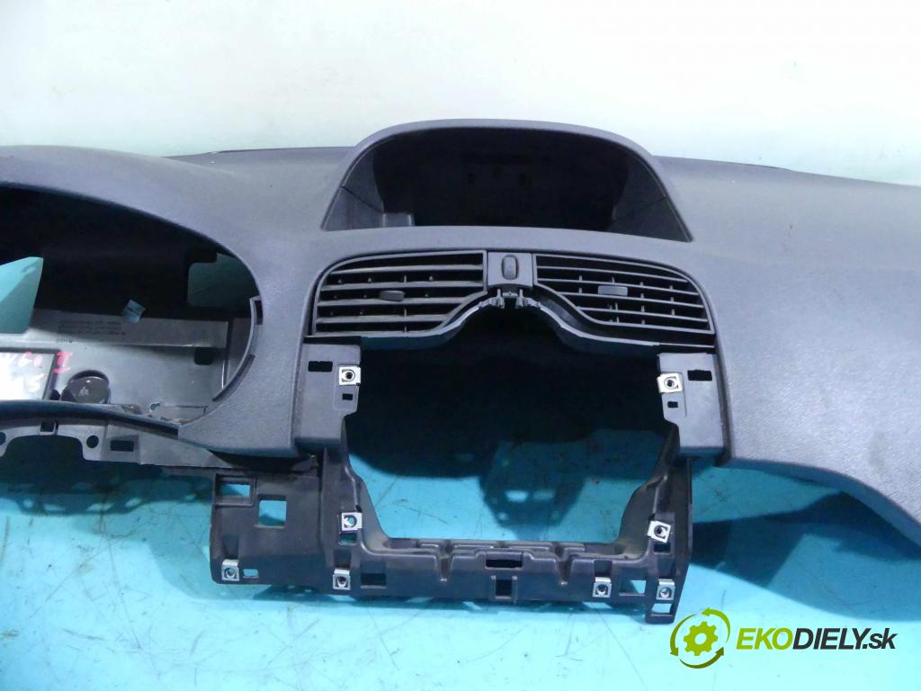 Renault Kangoo II 2008- 1.5 dci 86 HP manual 63 kW 1461 cm3 5- kokpit,pristrojová doska rozdeľovacia 8200964578