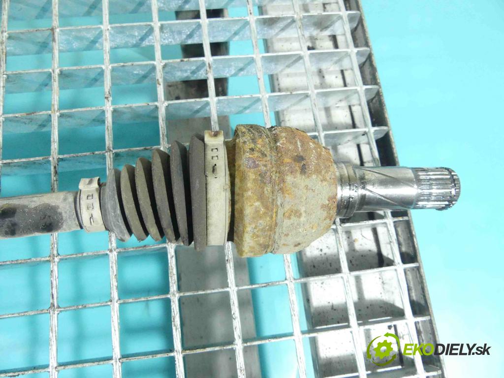 Volvo S40 II 2004-2012 2.5 T5 230 HP manual 169 kW 2521 cm3 4- poloos ľavé 30756021 (Poloosy)