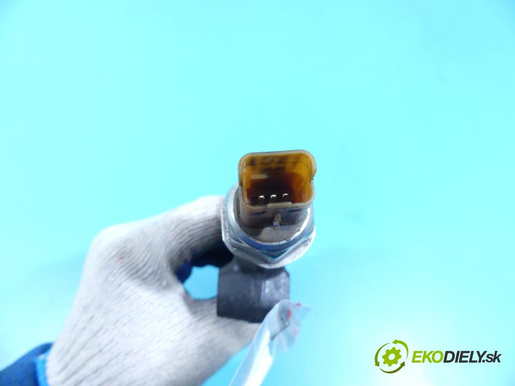 Peugeot Partner II 2008-2018 1.6 hdi 99 HP manual 73 kW 1560 cm3 5- lišta vstrekovacia 9804776780 (Vstrekovacie lišty)