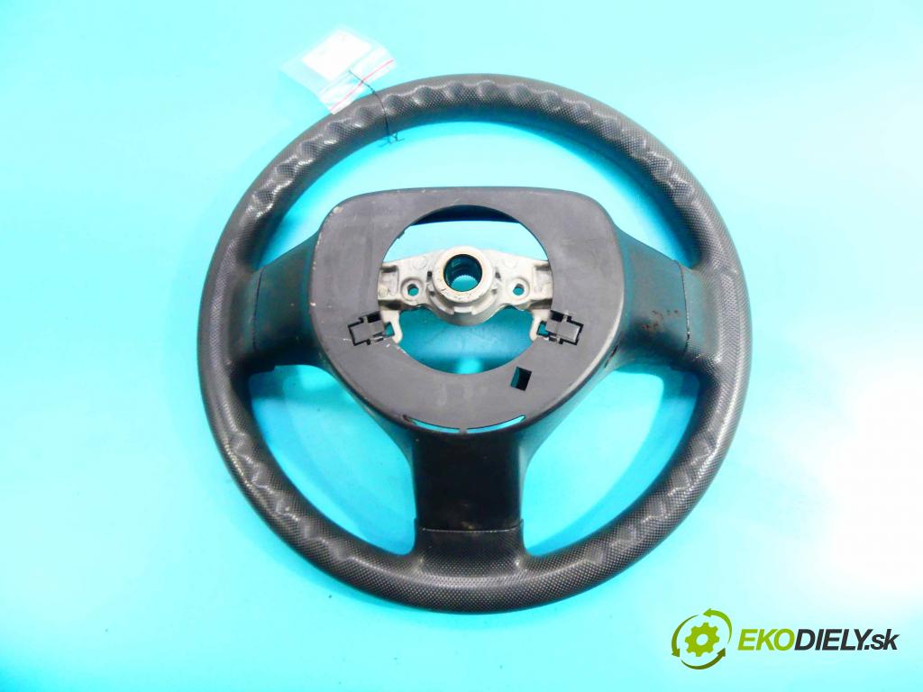 Peugeot 107 1.0 68 HP manual 50 kW 998 cm3 5- volant  (Volanty)