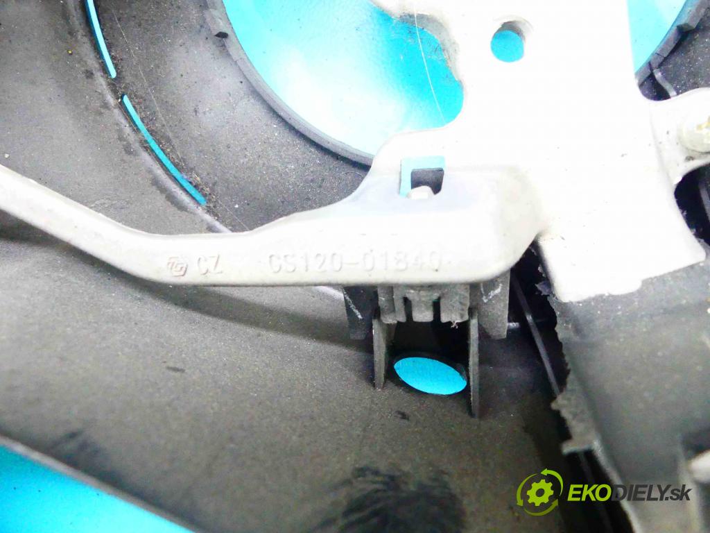 Peugeot 107 1.0 68 HP manual 50 kW 998 cm3 5- volant  (Volanty)