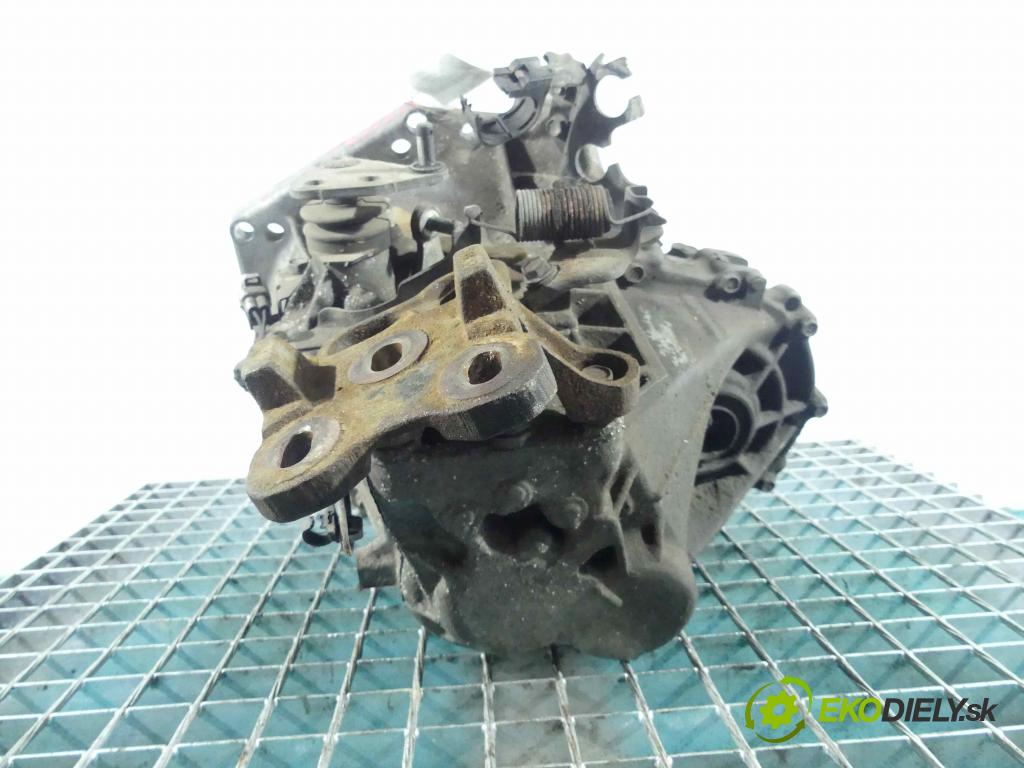 Peugeot 107 1.0 68 HP manual 50 kW 998 cm3 5- prevodovka stupeň,rýchlosť manual 20TT01