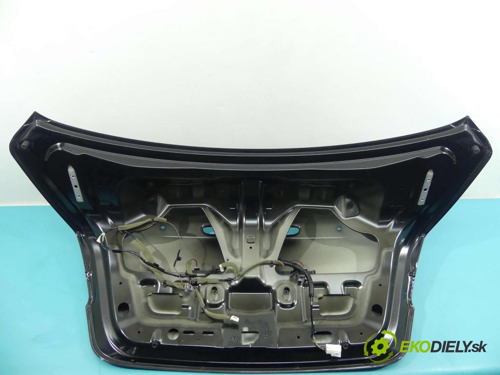 Suzuki Kizashi 2.4 16v 178KM manual 131 kW 2393 cm3 4- zadní kufrové dveře  (Zadní kapoty)