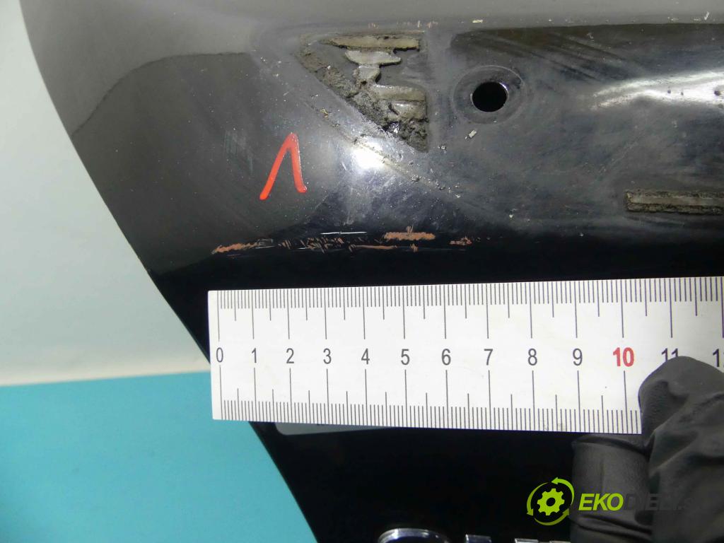 Suzuki Kizashi 2.4 16v 178KM manual 131 kW 2393 cm3 4- zadní kufrové dveře  (Zadní kapoty)