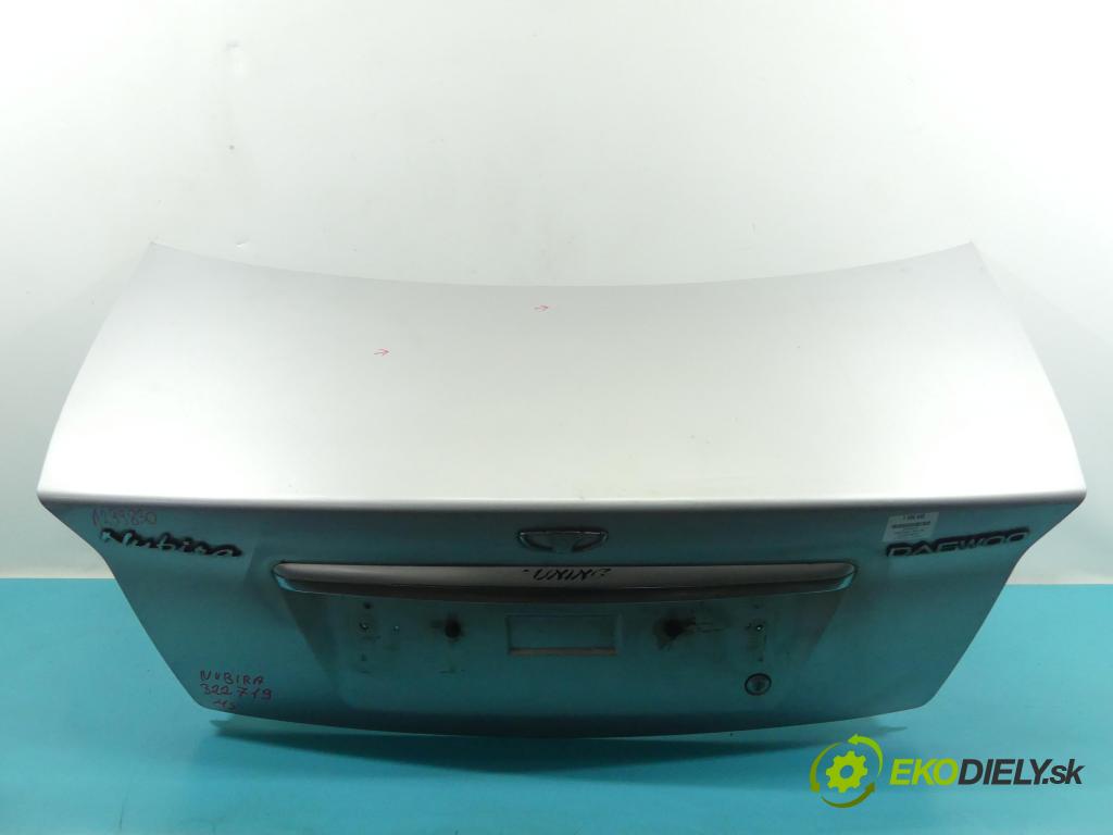 Daewoo Nubira II 1999-2003 1.6 16v 106 hp manual 77,8 kW 1598 cm3 4- zadní kufrové dveře  (Zadní kapoty)