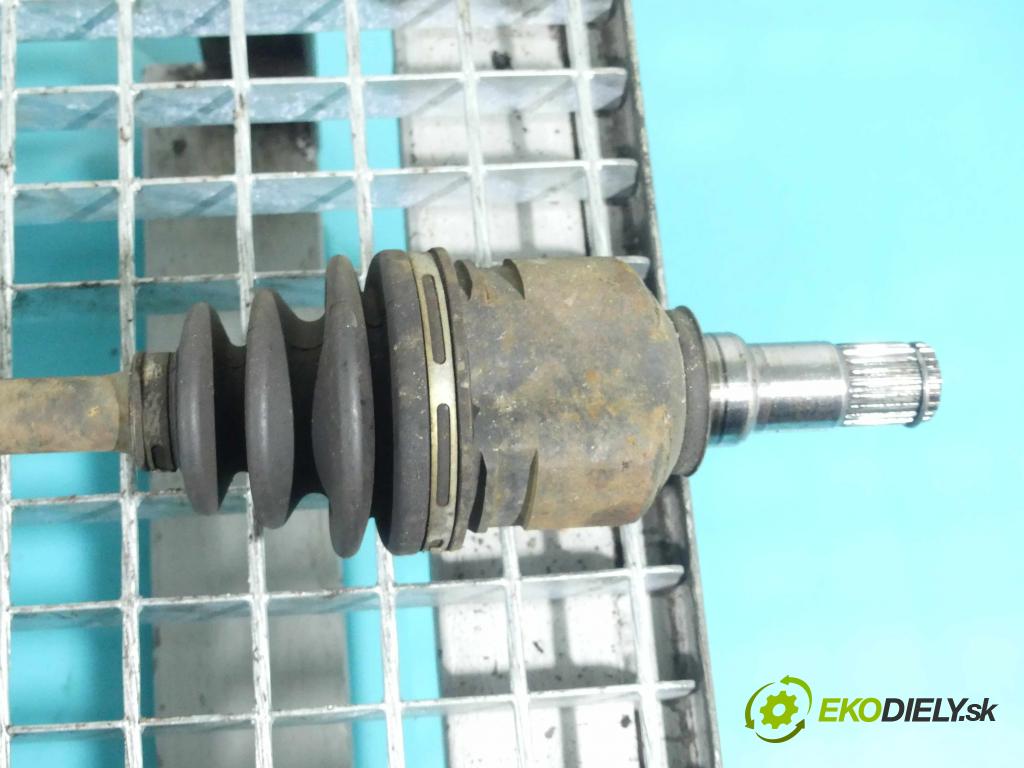 Toyota Yaris I 1999-2005 1.3 vvti 86 HP manual 63 kW 1299 cm3 5- poloos pravé (Poloosy)