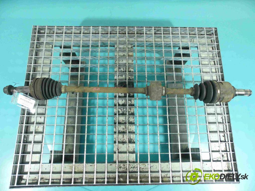 Toyota Yaris I 1999-2005 1.3 vvti 86 HP manual 63 kW 1299 cm3 5- poloos pravé  (Poloosy)