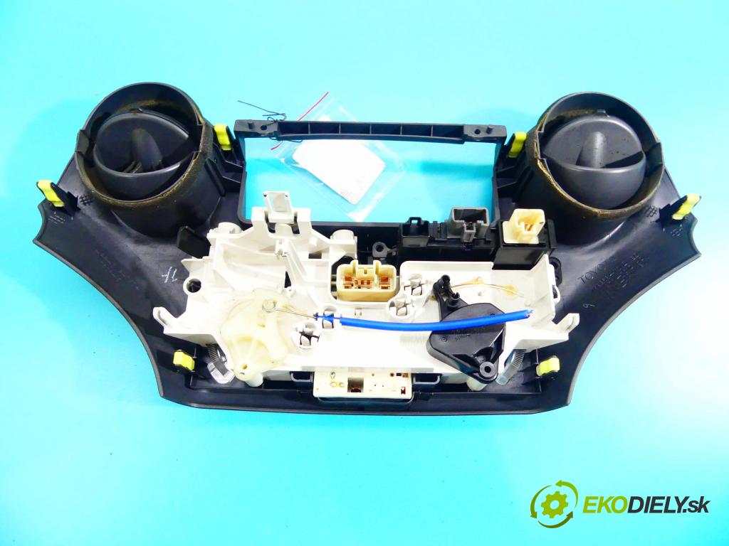 Toyota Yaris I 1999-2005 1.3 vvti 86 HP manual 63 kW 1299 cm3 5- panel kúrenia 758268-701D