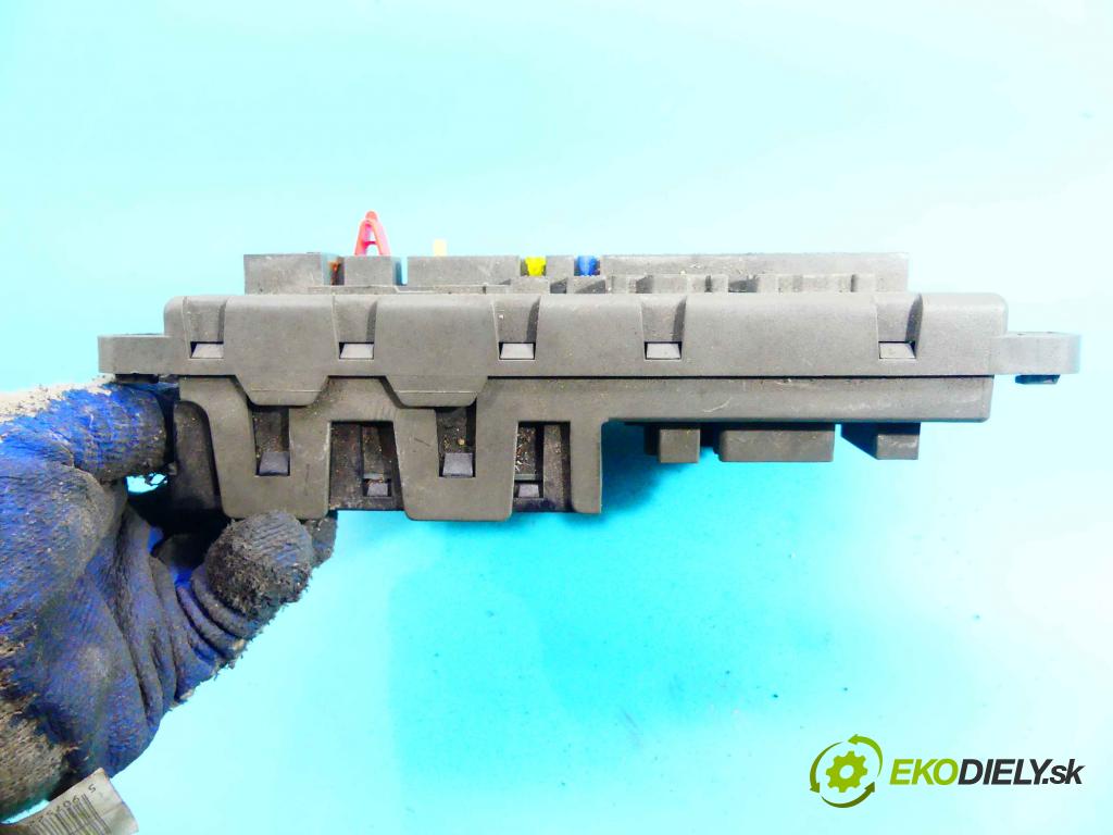 Land rover Freelander I 1998-2006 1.8 16v 120 HP manual 88 kW 1795 cm3 5- modul riadiaca jednotka 52010565A (Ostatné)