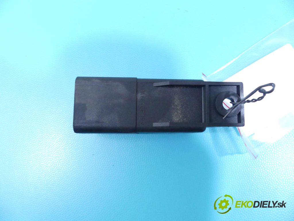 Honda CR-V III 2006-2011 2.2 i-DTEC: 150 HP manual 110 kW 2199 cm3 5- Relé: 0281003055 (Relé)