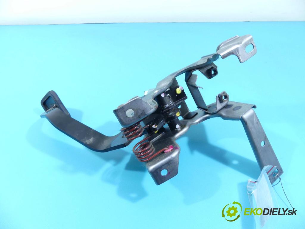 Honda CR-V III 2006-2011 2.2 i-DTEC: 150 HP manual 110 kW 2199 cm3 5- pedále PAT26Z (Pedále)