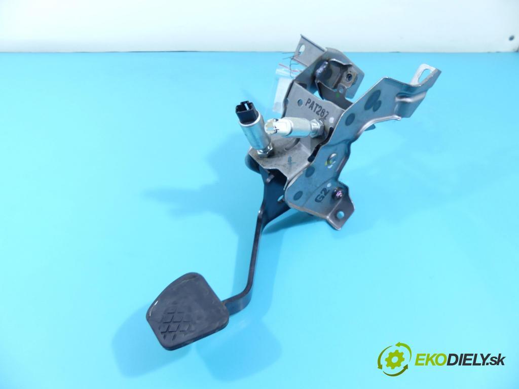 Honda CR-V III 2006-2011 2.2 i-DTEC: 150 HP manual 110 kW 2199 cm3 5- pedále PAT26Z (Pedále)