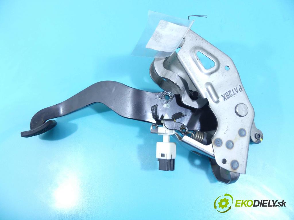 Honda CR-V III 2006-2011 2.2 i-DTEC: 150 HP manual 110 kW 2199 cm3 5- pedále  (Pedále)