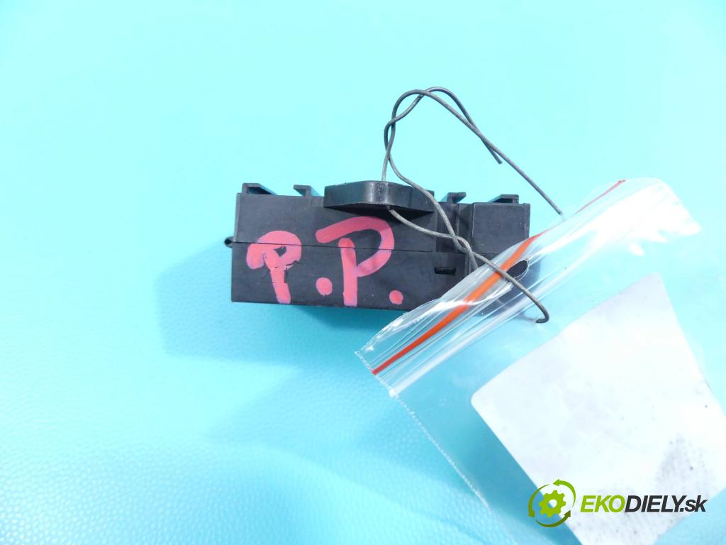 Suzuki Kizashi 2.4 16v 178HP: manual 131 kW 2393 cm3 4- modul riadiaca jednotka 85372-57L (Ostatné)