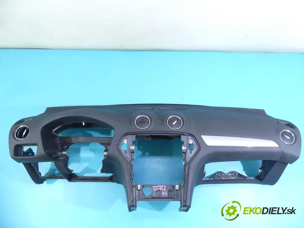 Ford Mondeo Mk4 2007-2014 1.8 tdci 125 HP manual 92 kW 1753 cm3 5- kokpit,pristrojová doska rozdeľovacia 