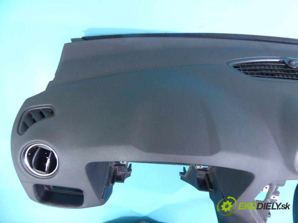 Ford Mondeo Mk4 2007-2014 1.8 tdci 125 HP manual 92 kW 1753 cm3 5- kokpit,pristrojová doska rozdeľovacia
