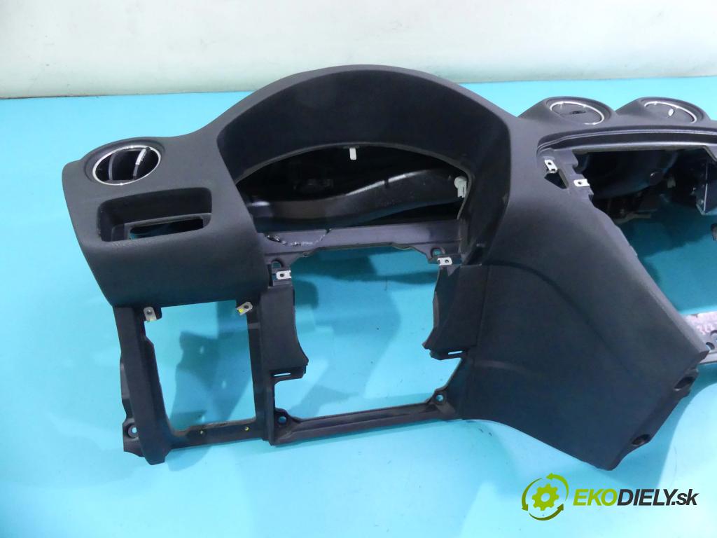 Ford Mondeo Mk4 2007-2014 1.8 tdci 125 HP manual 92 kW 1753 cm3 5- kokpit,pristrojová doska rozdeľovacia