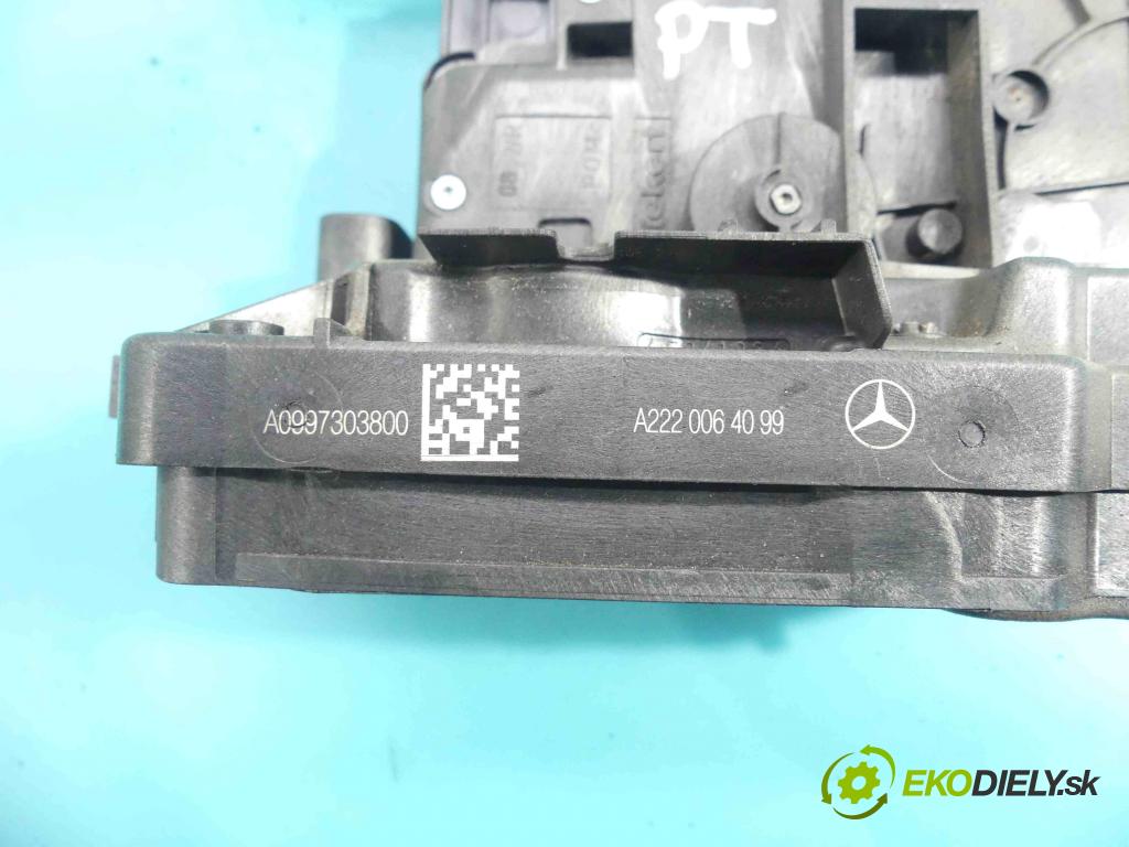 Mercedes GLC coupe X253 2015-2022 2.0 T 211KM automatic 155 kW 1991 cm3 5- zámek zadní pravý A0997303800