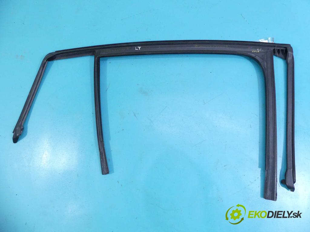 Mercedes GLC coupe X253 2015-2022 2.0 T 211KM automatic 155 kW 1991 cm3 5- Těsnění: dveře zadní levé P379004 (Ostatní)