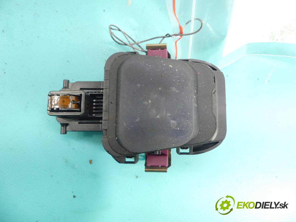 Mercedes GLC coupe X253 2015-2022 2.0 T 211KM automatic 155 kW 1991 cm3 5- snímač déšť: A2539000100 (Snímače dažďa)