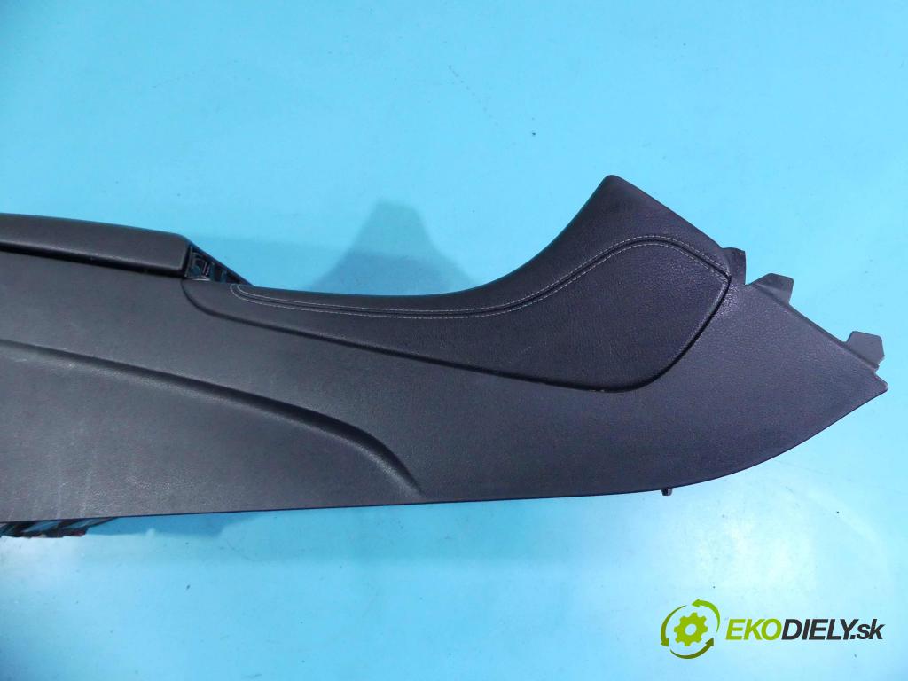 Mercedes GLC coupe X253 2015-2022 2.0 T 211KM automatic 155 kW 1991 cm3 5- operadlo  (Lakťové opierky)