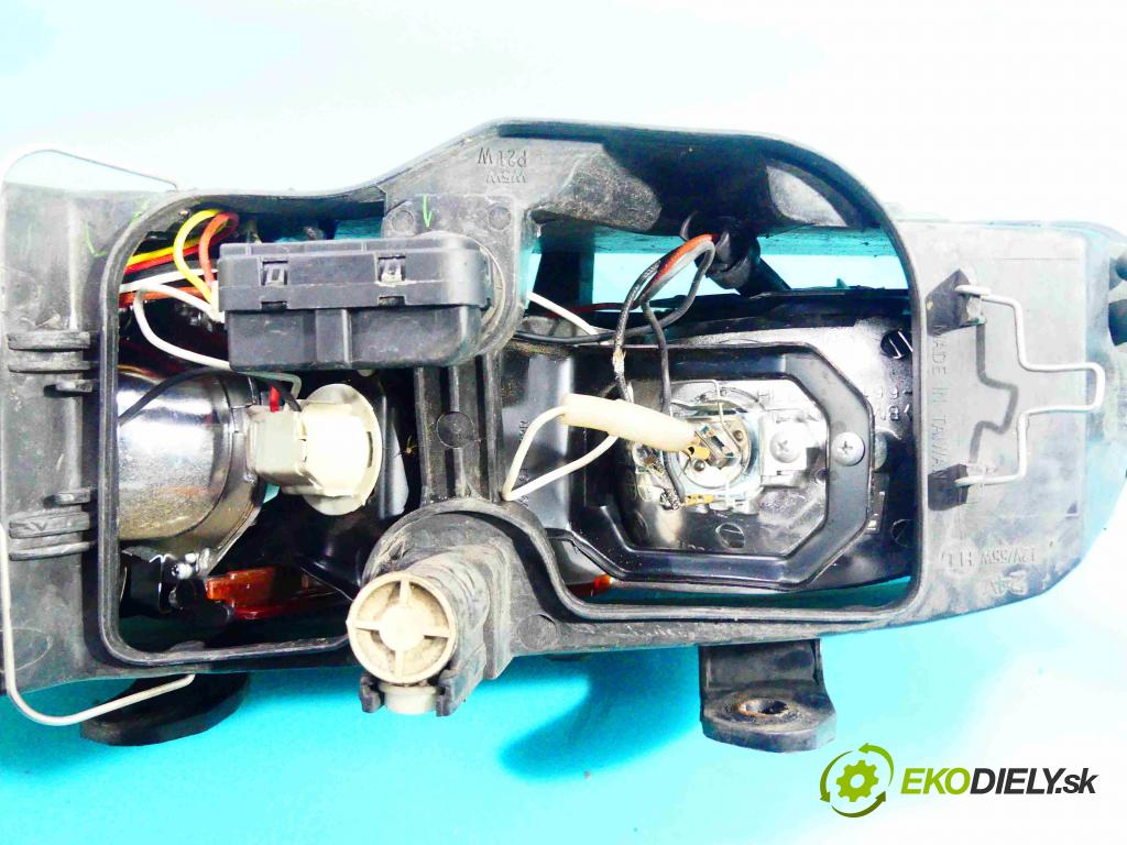 Fiat Punto II 1999-2010 1.9 jtd 86 HP manual 63 kW 1910 cm3 5- Reflektor: pravý  (Pravé)