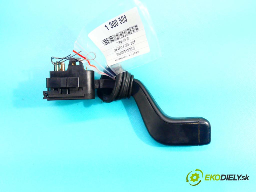 Opel Zafira A 1999-2005 2.0 dtl 82 HP manual 60 kW 1995 cm3 5- prepínač smeroviek 90560990 (Prepínacie páčky pod volantom)