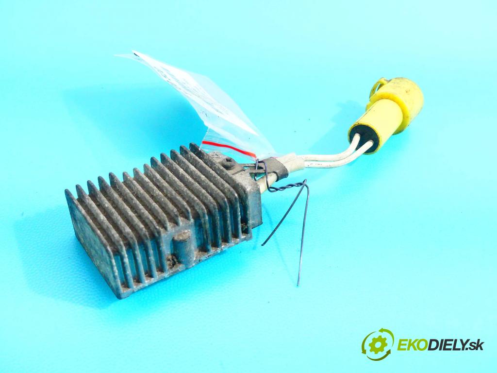 Suzuki Swift Mk5 1989-2004 1.0 53KM manual 39 kW 993 cm3 3- modul riadiaca jednotka 079960-0670 (Ostatné)