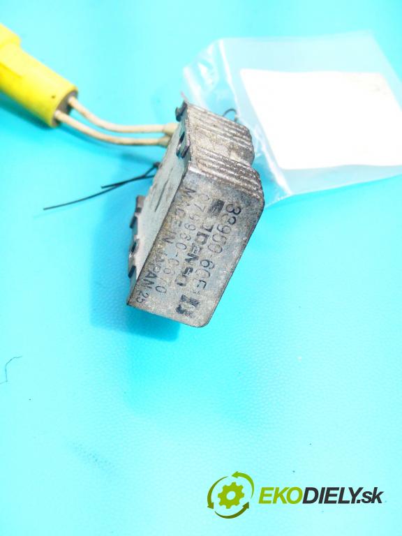 Suzuki Swift Mk5 1989-2004 1.0 53KM manual 39 kW 993 cm3 3- modul riadiaca jednotka 079960-0670 (Ostatné)